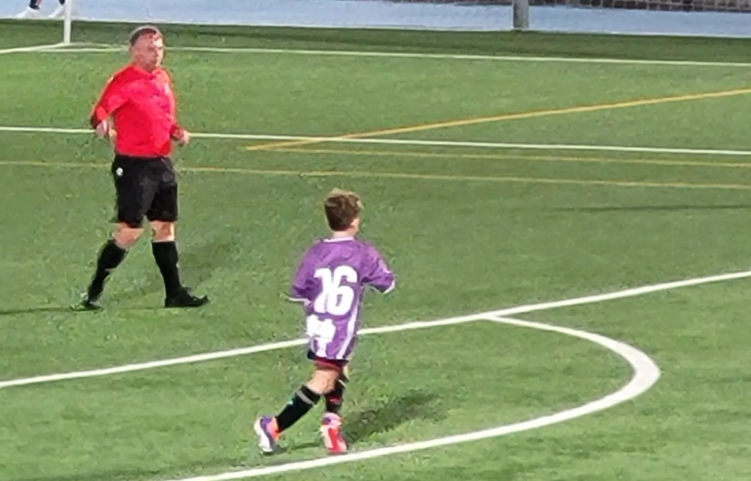 Foto 3 - Juan Benito Bernal juega un amistoso contra el Real Madrid