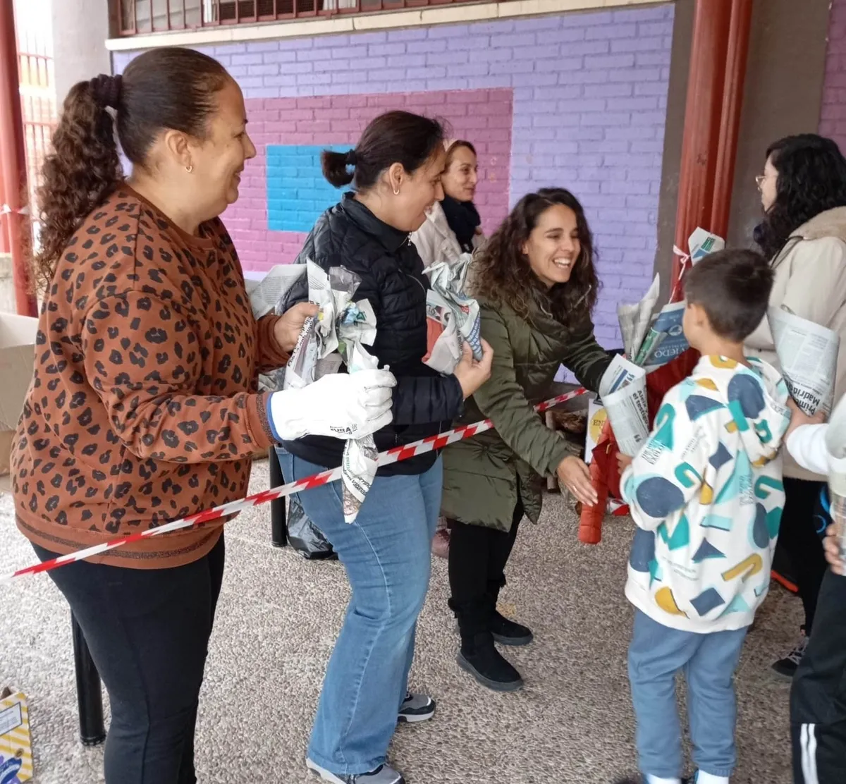 Foto 6 - El Colegio Mir&oacute;briga celebra su cl&aacute;sica casta&ntilde;ada con toques musicales