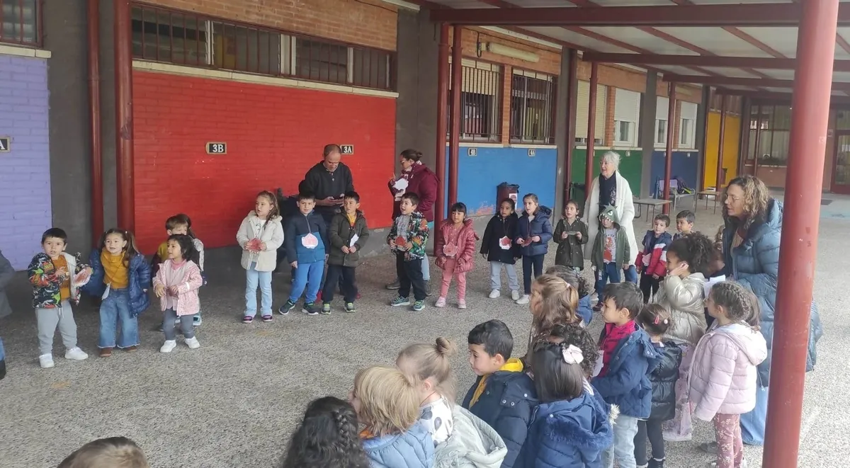 Foto 10 - El Colegio Mir&oacute;briga celebra su cl&aacute;sica casta&ntilde;ada con toques musicales