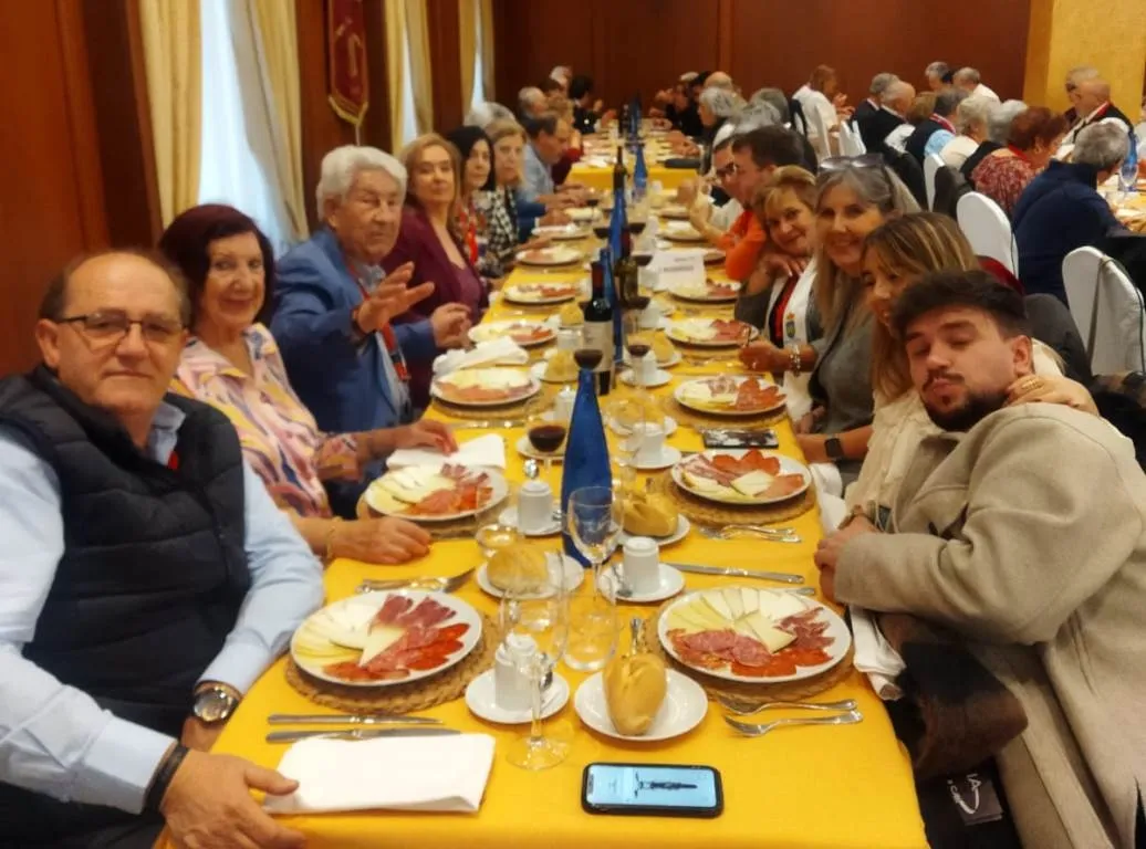 Foto 5 - Capistas mirobrigenses toman parte en Plasencia en el Encuentro Nacional de la Capa