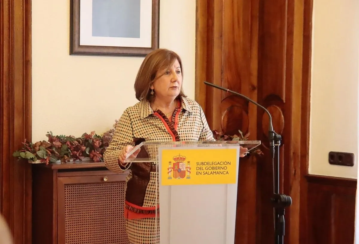 La subdelegada del Gobierno en Salamanca recibe a una representación de la Policía Nacional con motivo de la concesión del galardón a Unidad de Atención a la Familia y Mujer (UFAM) de la Comisaría de Policía Nacional de Béjar