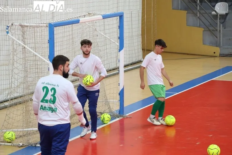 Foto 10 - El Piensos Dur&aacute;n Albense rescata un empate en un duelo de dos caras (3-3)