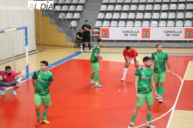 Foto 5 - El Piensos Dur&aacute;n Albense rescata un empate en un duelo de dos caras (3-3)