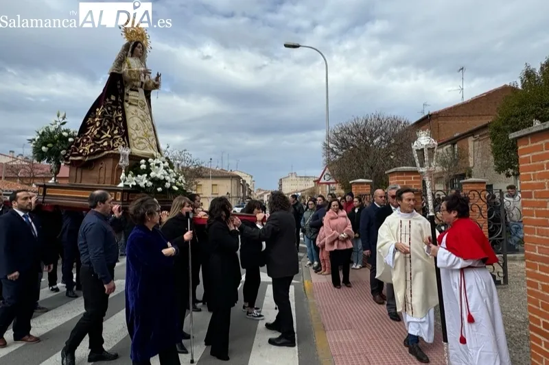 Foto 7 - Nuestra Se&ntilde;ora de las L&aacute;grimas conmemora el 25 aniversario de su llegada en una solemne y emotiva celebraci&oacute;n