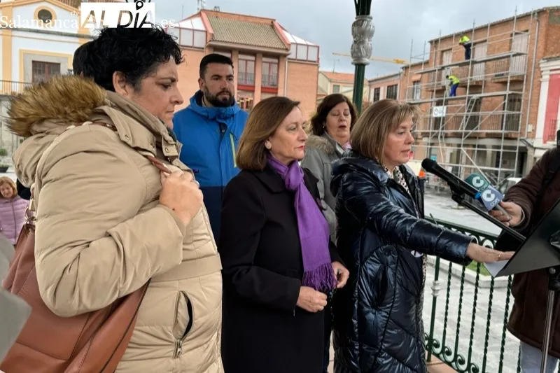 Foto 10 - Pe&ntilde;aranda dice alto y claro NO a la violencia contra la mujer y lanza un mensaje: &ldquo;Erradicarla es una tarea que nos corresponde a toda la sociedad&rdquo;