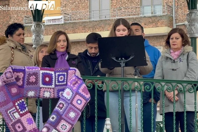 Foto 6 - Pe&ntilde;aranda dice alto y claro NO a la violencia contra la mujer y lanza un mensaje: &ldquo;Erradicarla es una tarea que nos corresponde a toda la sociedad&rdquo;