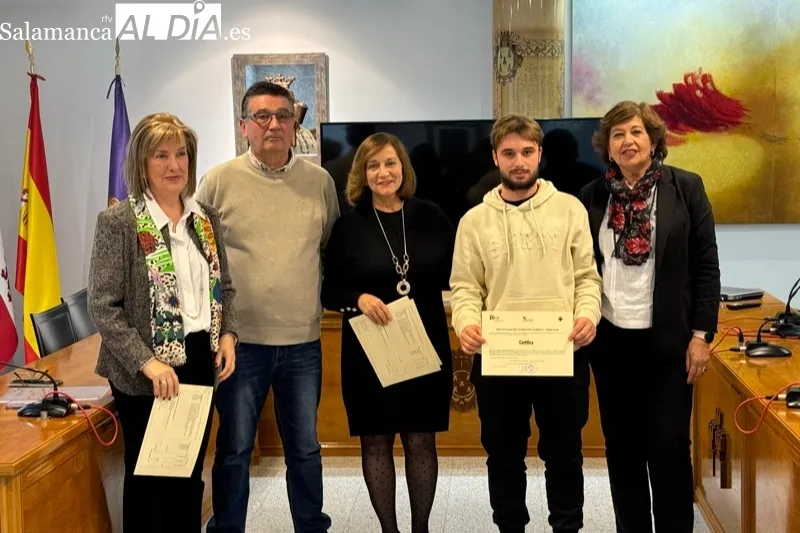 Foto 8 - &ldquo;Hab&eacute;is superado los objetivos e incluso sumado m&aacute;s&rdquo;: Exitosa despedida del programa &lsquo;Pintacultura Pe&ntilde;aranda&rsquo;