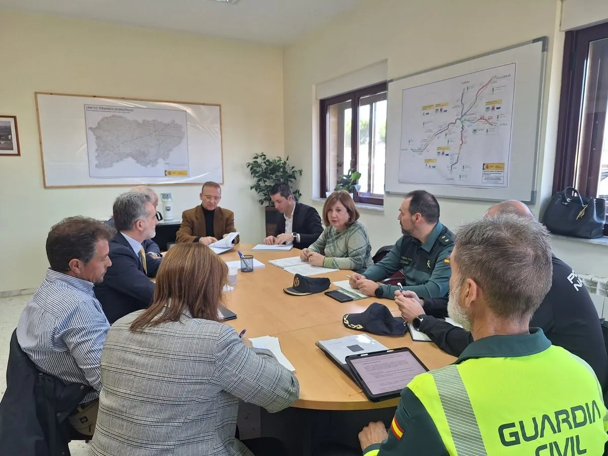 La subdelegada del Gobierno en Salamanca, Rosa López, ha presidido la reunión del Comité Ejecutivo Provincial de coordinación de actuaciones ante nevadas y otras situaciones meteorológicas adversas
