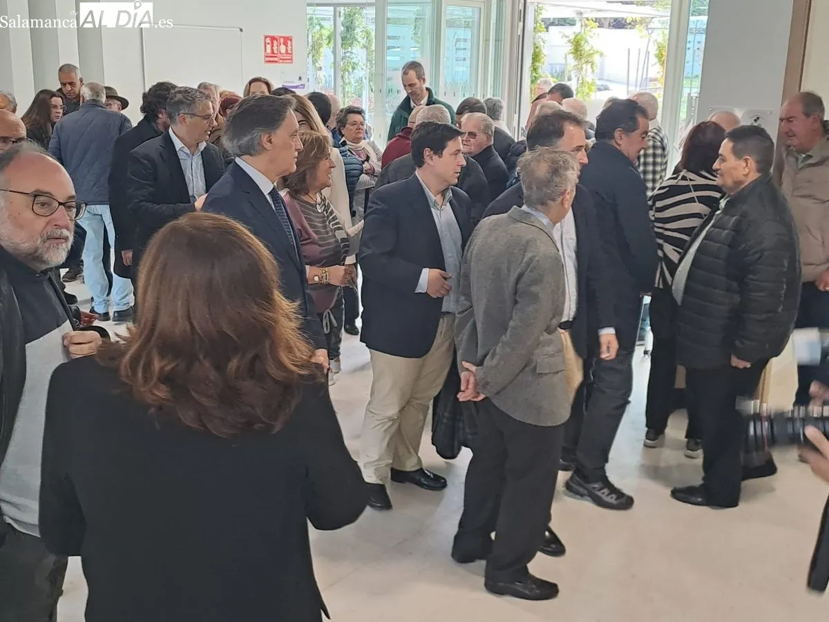 Inauguración del nuevo Centro Municipal de Mayores en la Zona Trastormes, ubicado en la calle Francisco Maldonado. Foto de Víctor Jiménez