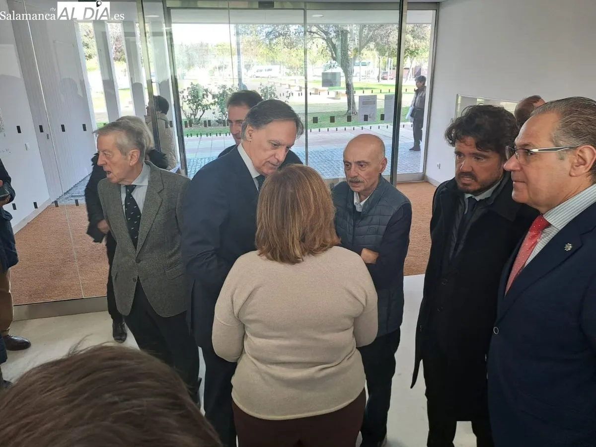 Inauguración del nuevo Centro Municipal de Mayores en la Zona Trastormes, ubicado en la calle Francisco Maldonado. Foto de Víctor Jiménez