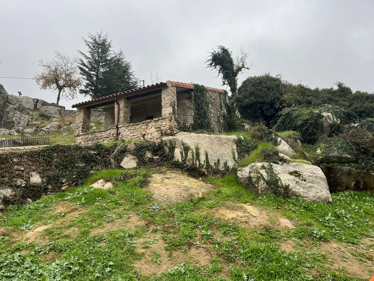 Barruecopardo cuenta con un nuevo parque infantil 