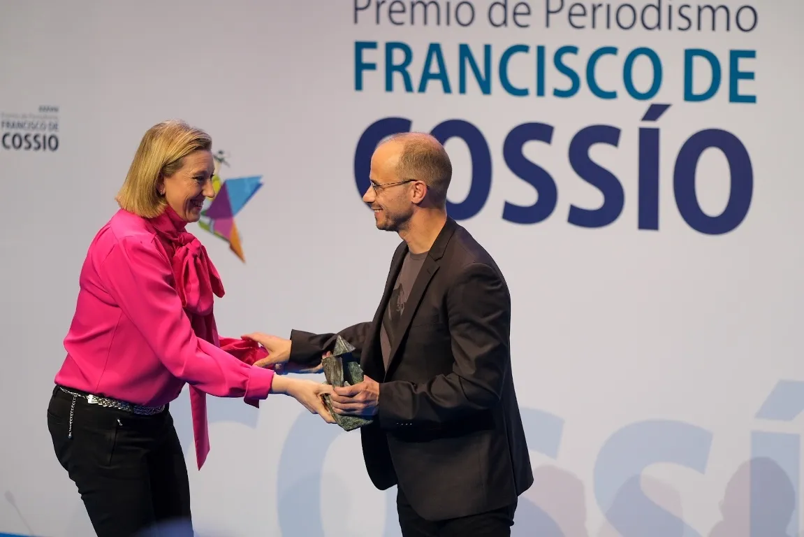 Foto 7 - Jos&eacute; Vicente recibe el Premio Coss&iacute;o en la modalidad de Fotograf&iacute;a