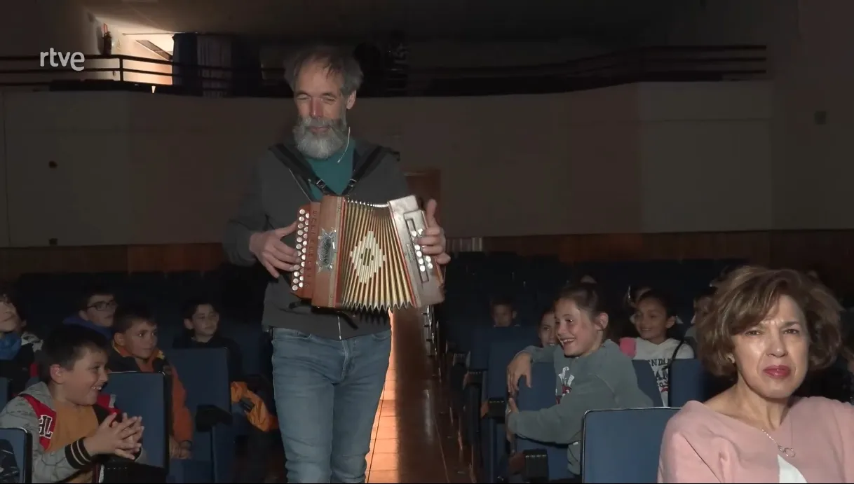 Imágenes capturadas del reportaje de 'La aventura del saber' dedicado a Silverius de Ura