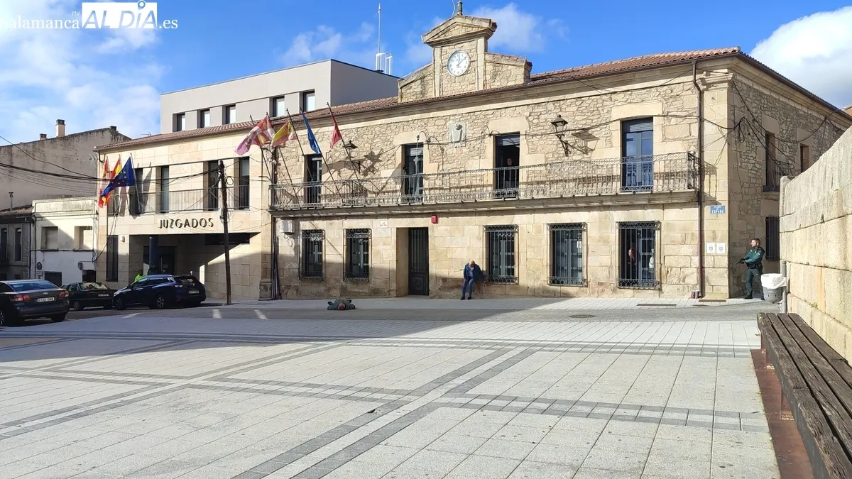 Simulacro de la Guardia Civil en Vitigudino / CORRAL