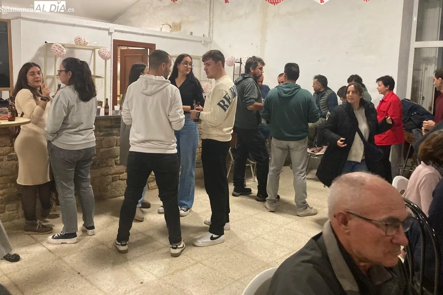 Castañada con vino dulce en Cerralbo para celebrar el Día de los Difuntos 