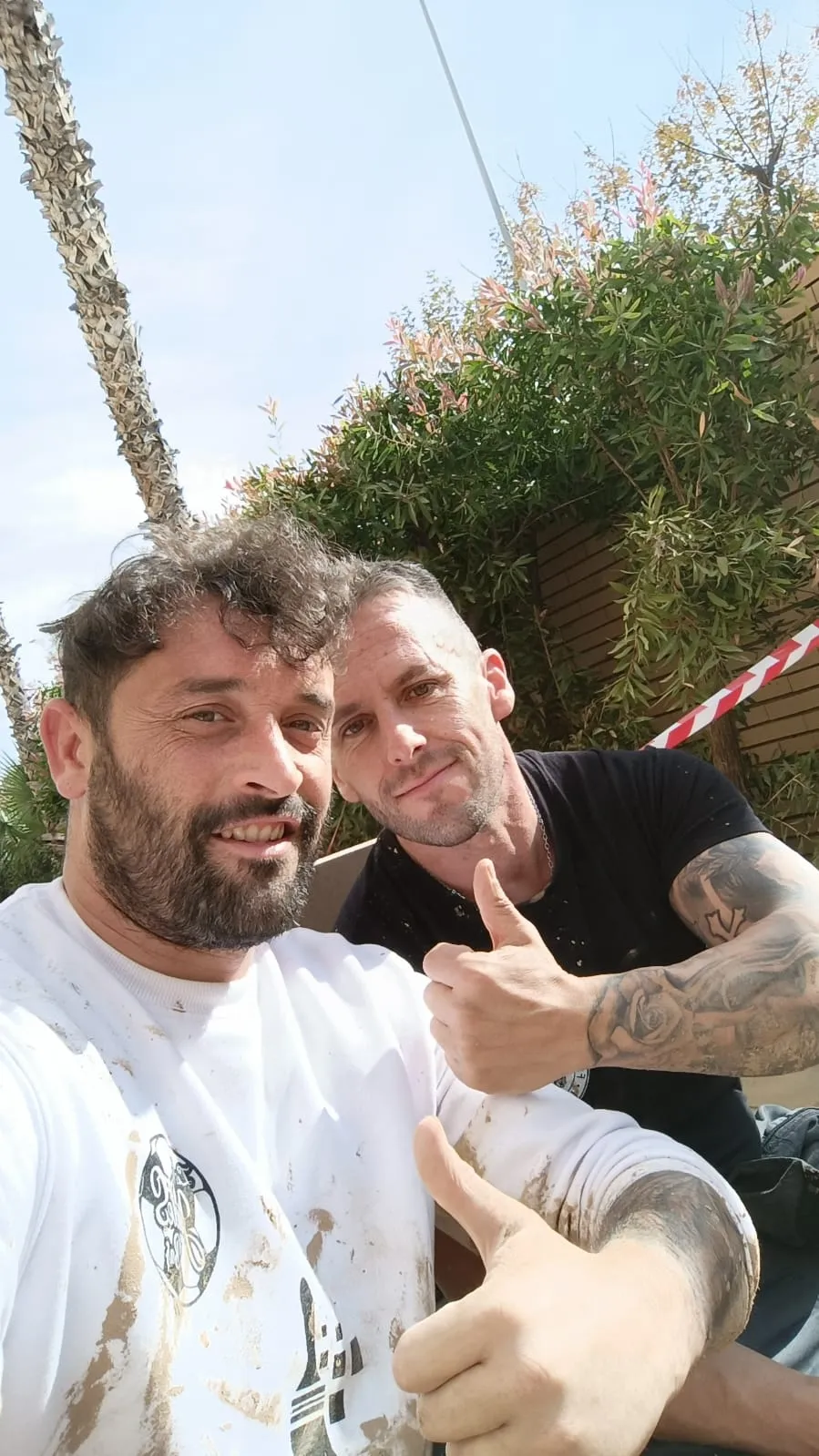 Foto 2 - Del Barrio Vidal de Salamanca al coraz&oacute;n de las zonas afectadas por la DANA: &ldquo;Por la tele impacta, pero cuando llegas aqu&iacute; parece la guerra&rdquo; (V&Iacute;DEO)