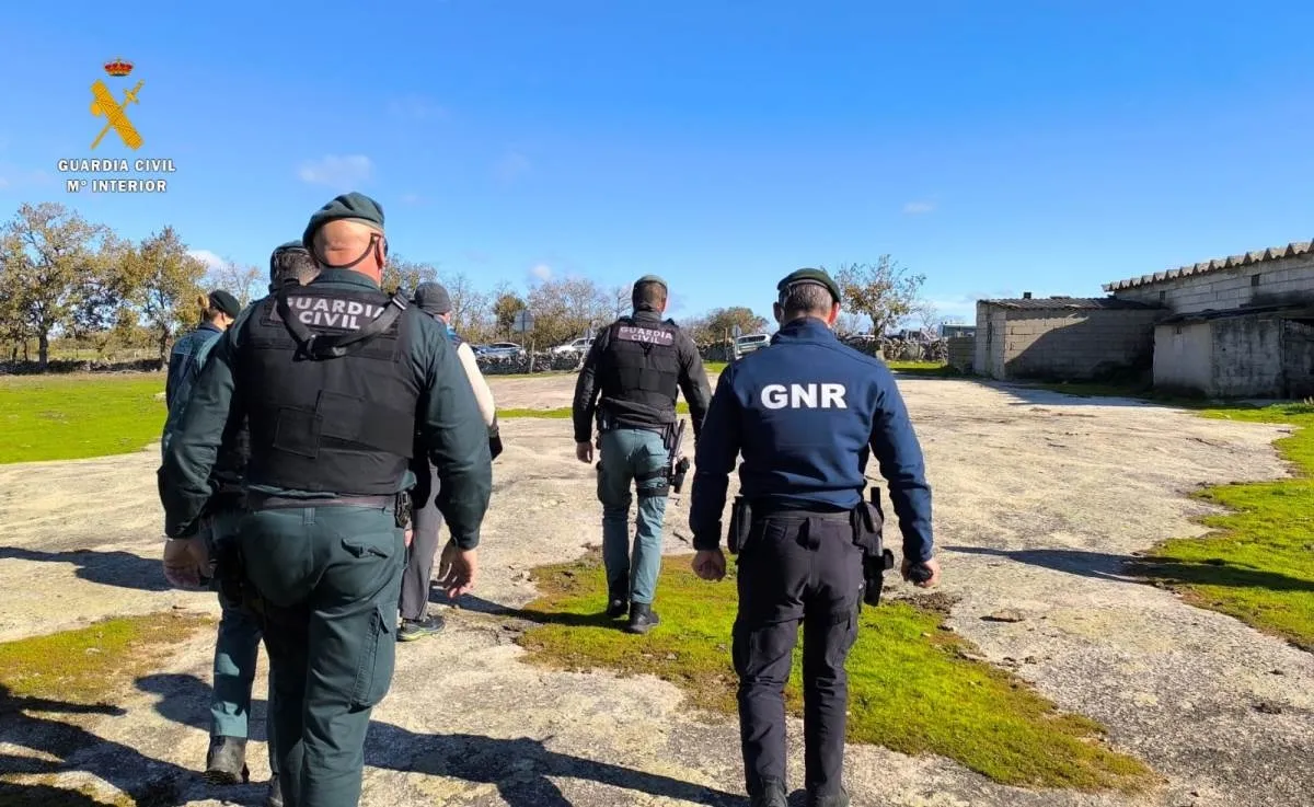 Foto 2 - Guardia Civil y GNR &lsquo;buscan&rsquo; a un var&oacute;n de avanzada edad en un ejercicio de cooperaci&oacute;n