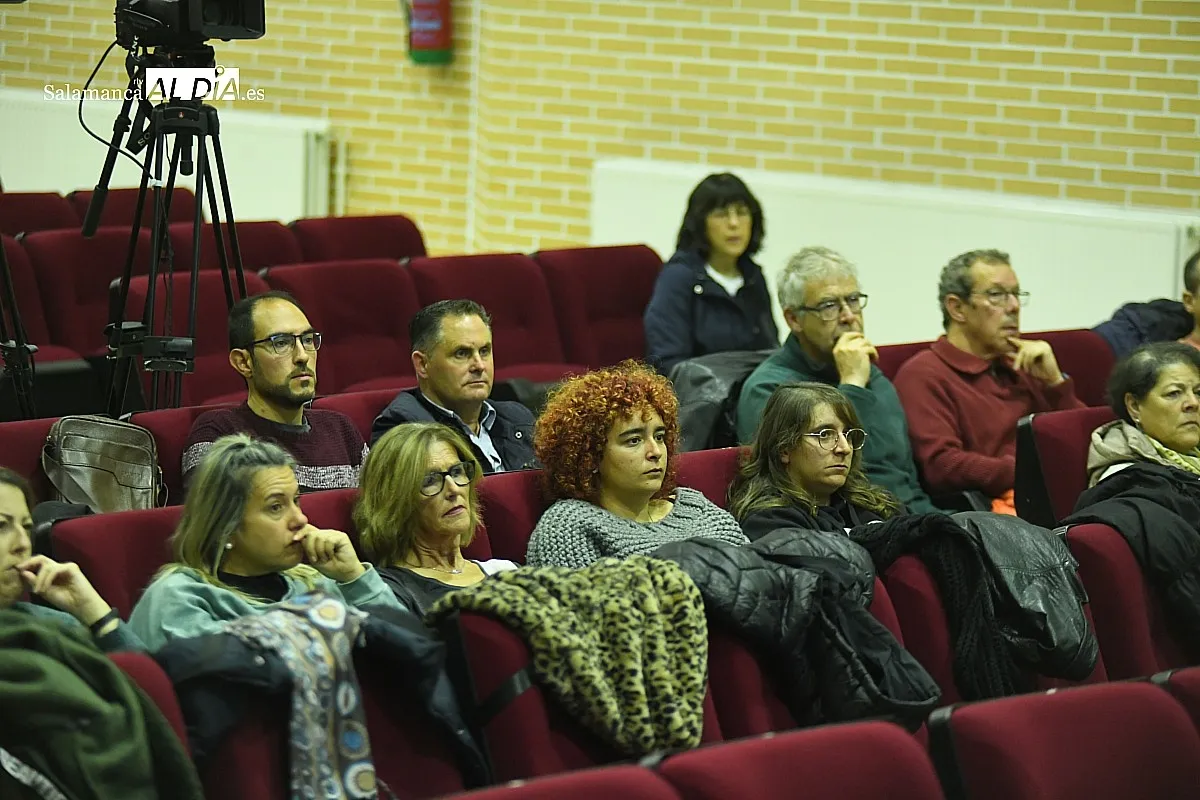 Foto 8 - Sancti-Sp&iacute;ritus re&uacute;ne a especialistas para tratar el futuro de las dehesas