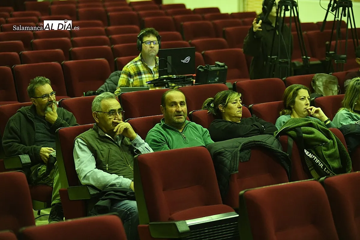 Foto 9 - Sancti-Sp&iacute;ritus re&uacute;ne a especialistas para tratar el futuro de las dehesas