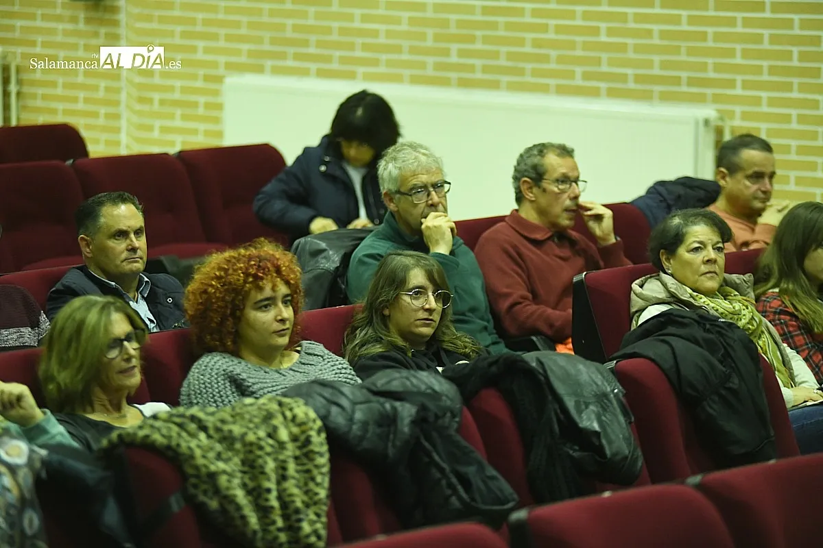 Foto 11 - Sancti-Sp&iacute;ritus re&uacute;ne a especialistas para tratar el futuro de las dehesas