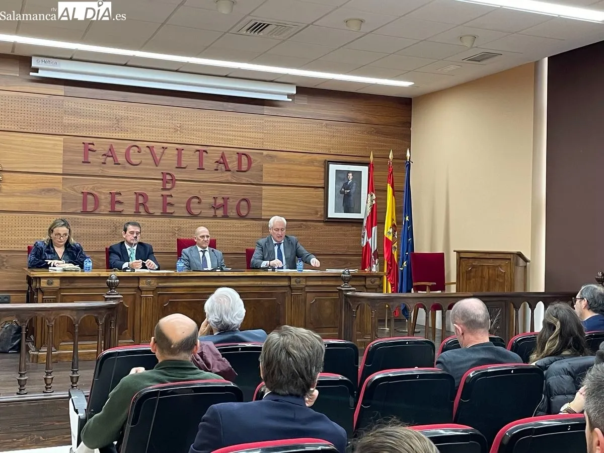 José Luis Concepción Rodriguez, Fernando Carbajo Cascón, José Luis Requero Ibáñez y Blanca I. Subiñas Castro. Fotos: Miguel González