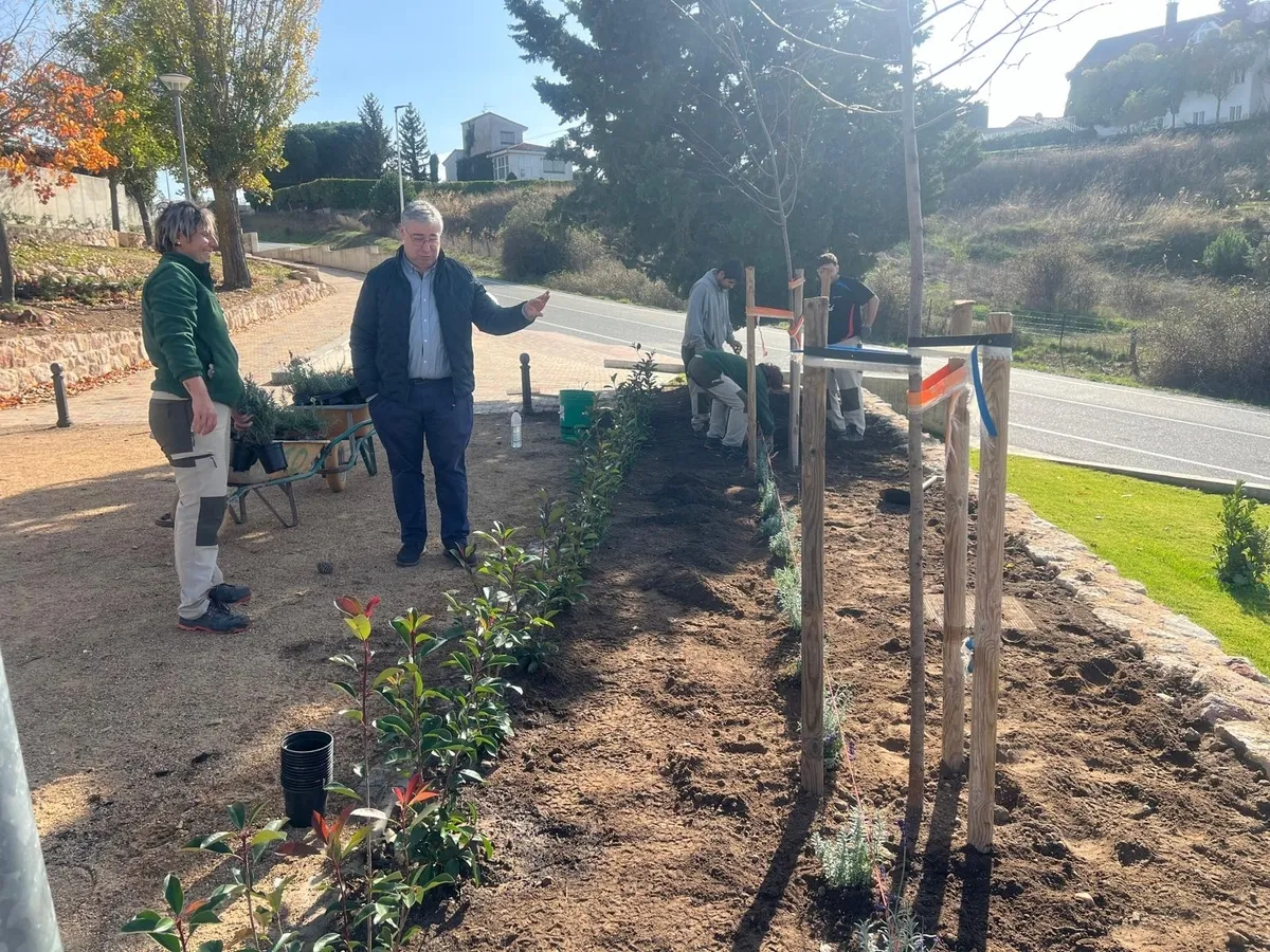 Foto 12 - Concluye la recuperaci&oacute;n y el acondicionamiento del entorno verde de la Fuente de Valdehigal en Carbajosa