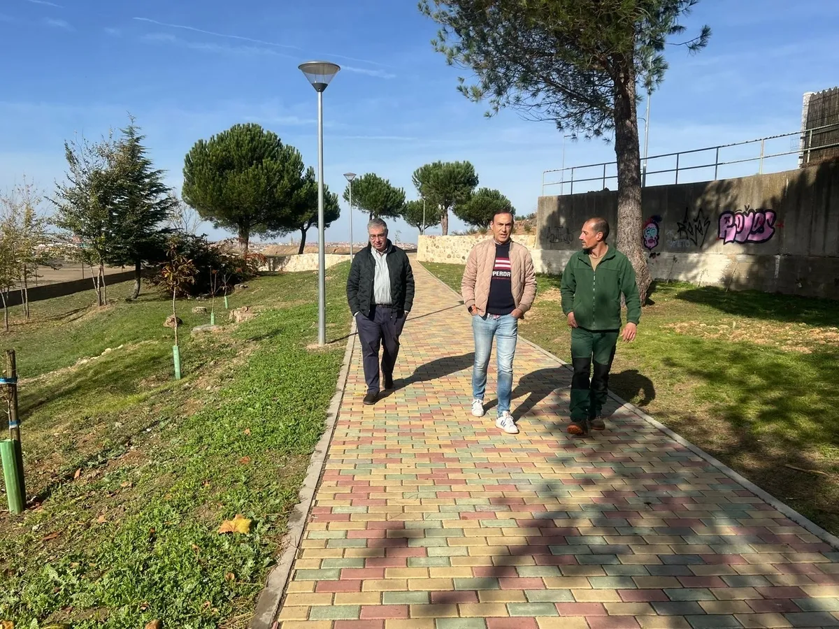 Foto 6 - Concluye la recuperaci&oacute;n y el acondicionamiento del entorno verde de la Fuente de Valdehigal en Carbajosa