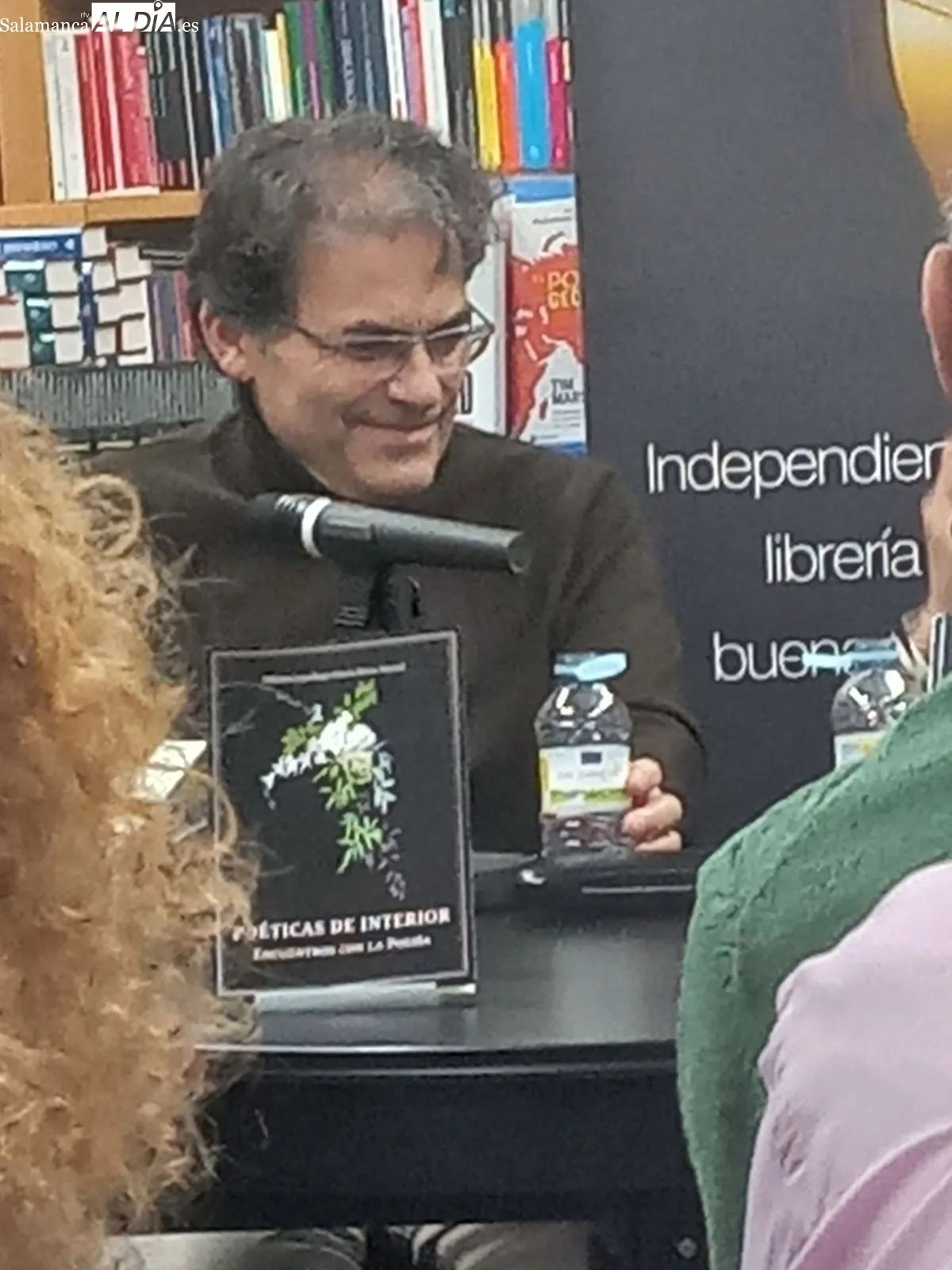 Presentación en la Librería Víctor Jara de 'Poéticas de interior', recopilación de la mejor poesía de Castilla y León