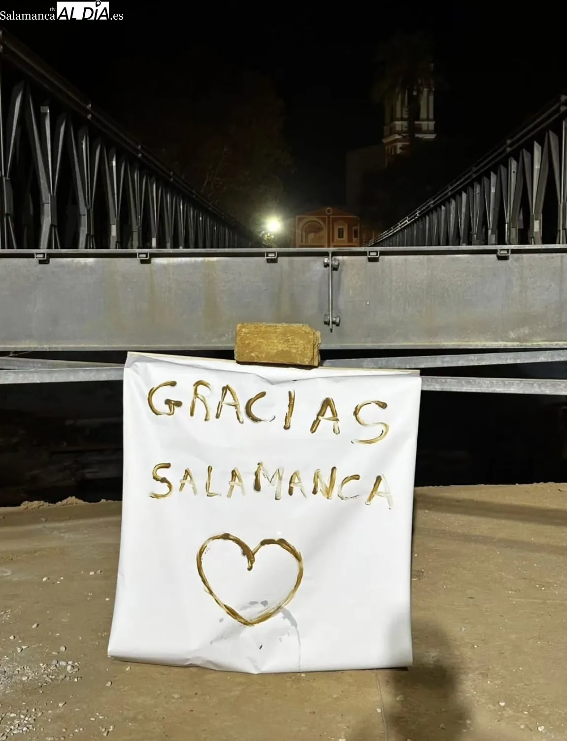Foto 2 - El emotivo mensaje para los militares salmantinos tras construir un puente en dos d&iacute;as en Valencia
