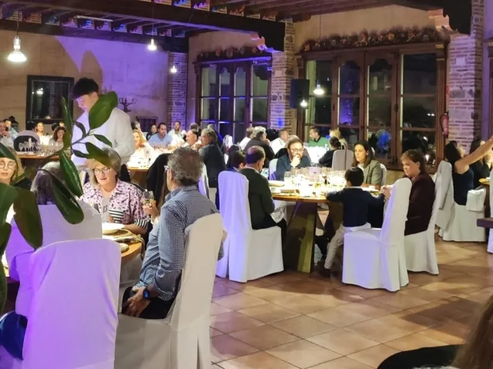 Exitosa cata de vinos charros y gastronom&iacute;a en el Don Fadrique | Imagen 1