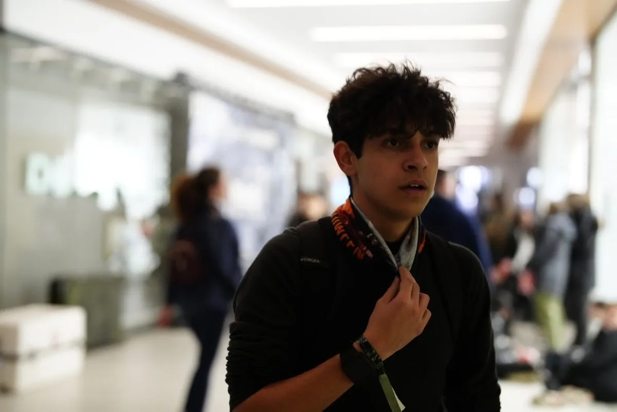 Apocalipsis zombie en el centro comercial El Tormes