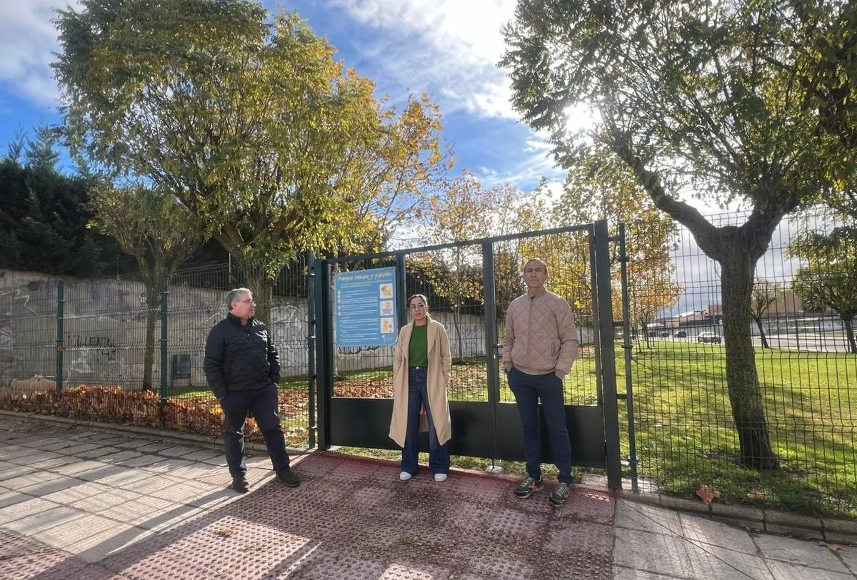 Nuevo parque canino en la calle Juan Valdés de Carbajosa de la Sagrada