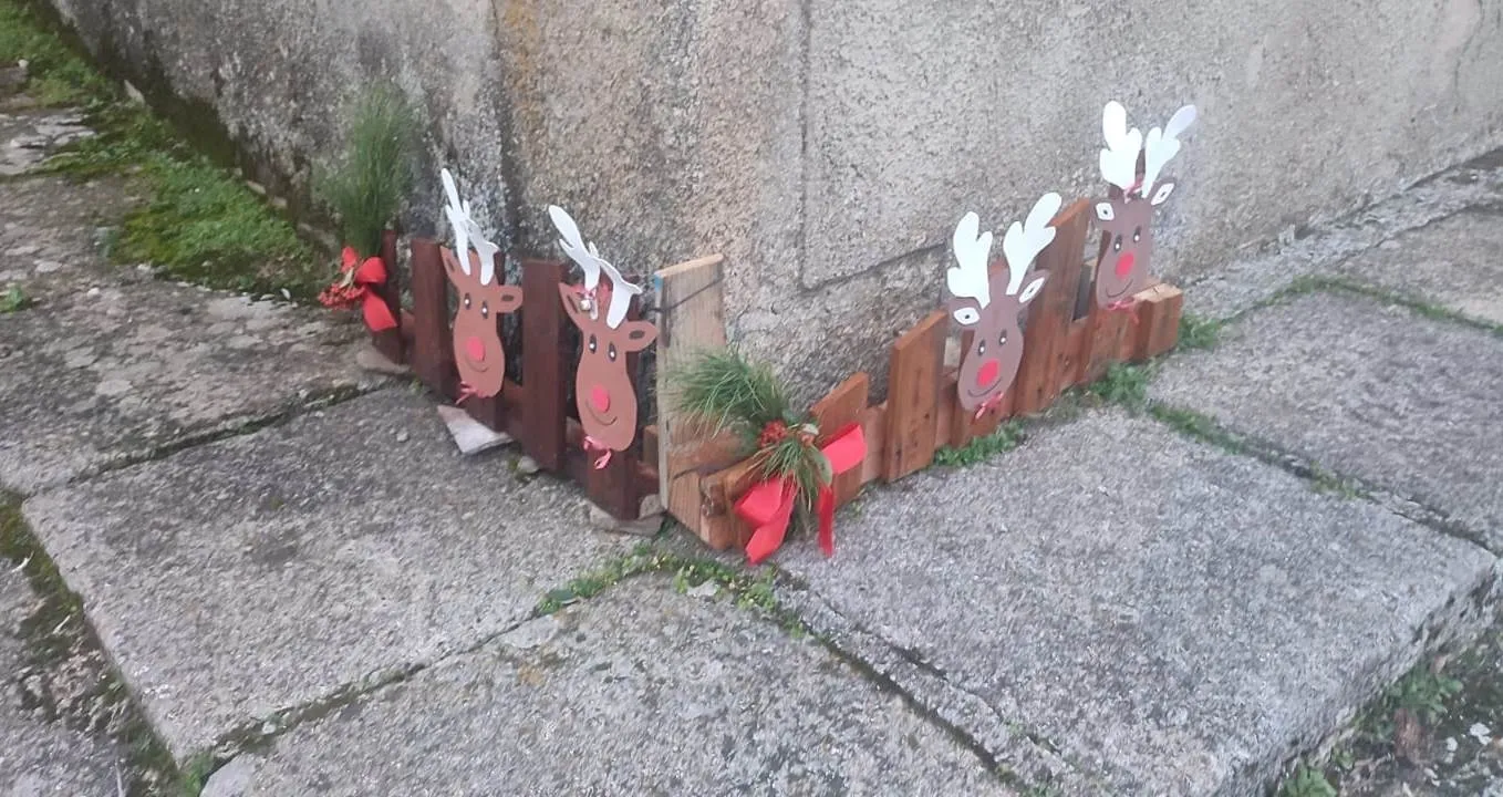 Foto 11 - Barquilla da la bienvenida a la Navidad tras un intenso mes de trabajo por parte de los vecinos