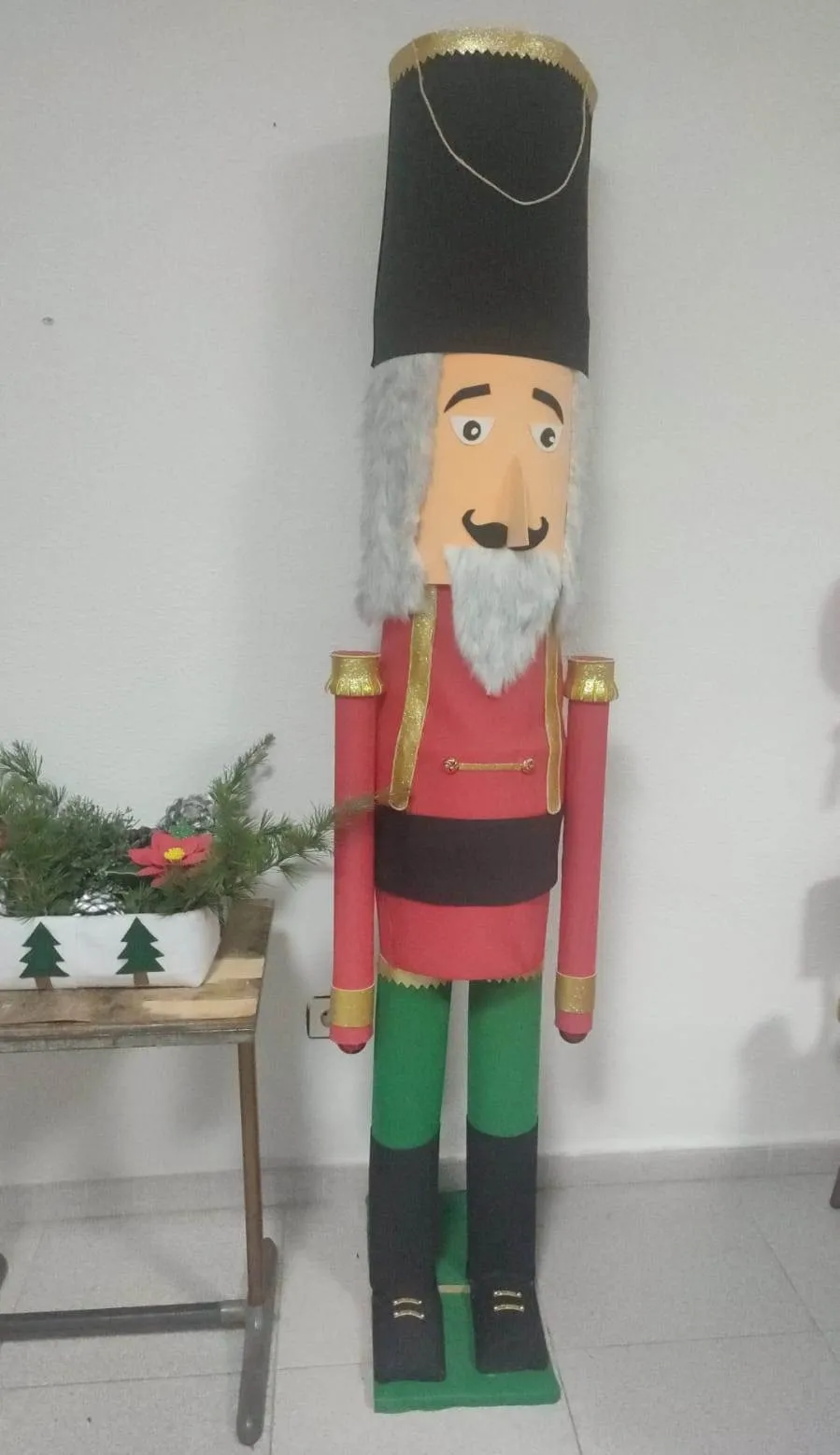 Foto 2 - Barquilla da la bienvenida a la Navidad tras un intenso mes de trabajo por parte de los vecinos
