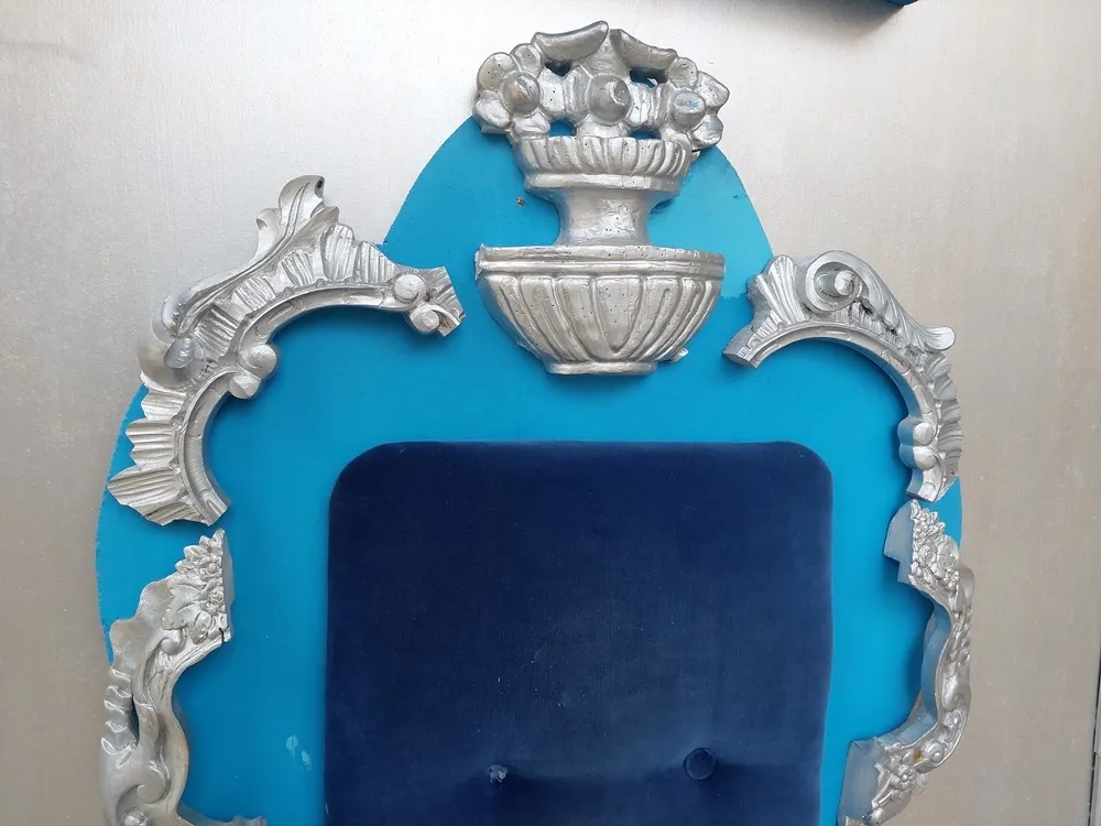 Foto 5 - Instalados los tronos reales en los soportales de la Casa Consistorial