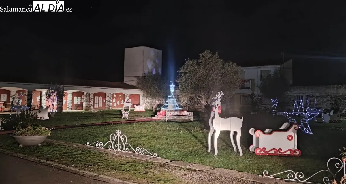 Foto 3 - El Arrabal de San Sebasti&aacute;n se viste por completo de Navidad con Pap&aacute; Noel como referencia