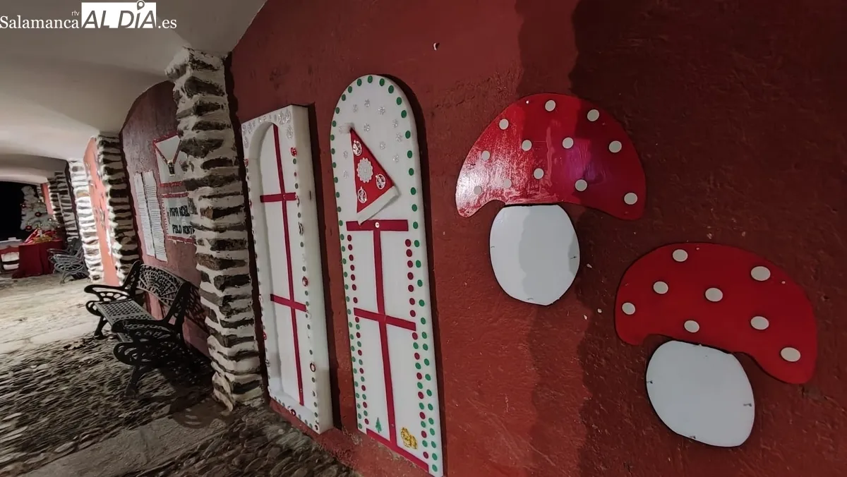 Foto 10 - El Arrabal de San Sebasti&aacute;n se viste por completo de Navidad con Pap&aacute; Noel como referencia