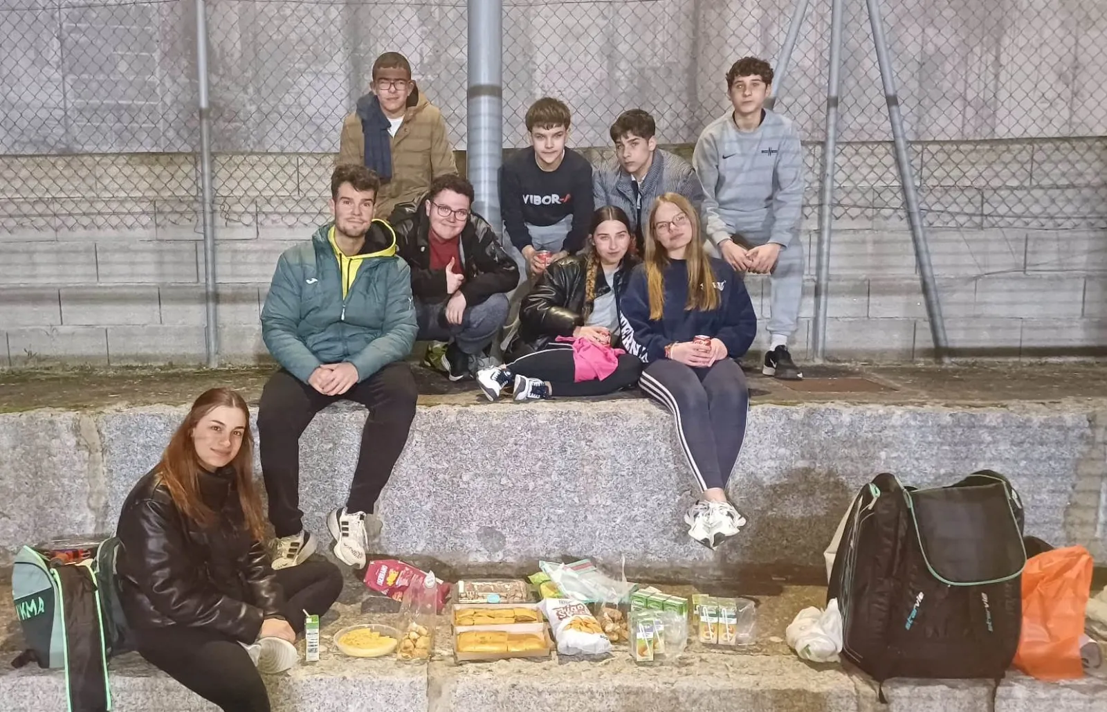 Foto 4 - La Escuela de P&aacute;del remata el a&ntilde;o con unas jornadas l&uacute;dicas