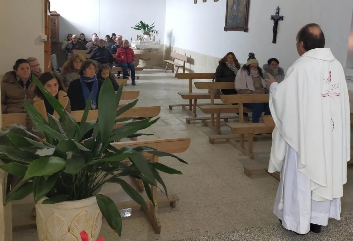 Foto 4 - Valdecarpinteros festeja la Navidad y la Jornada de la Sagrada Familia