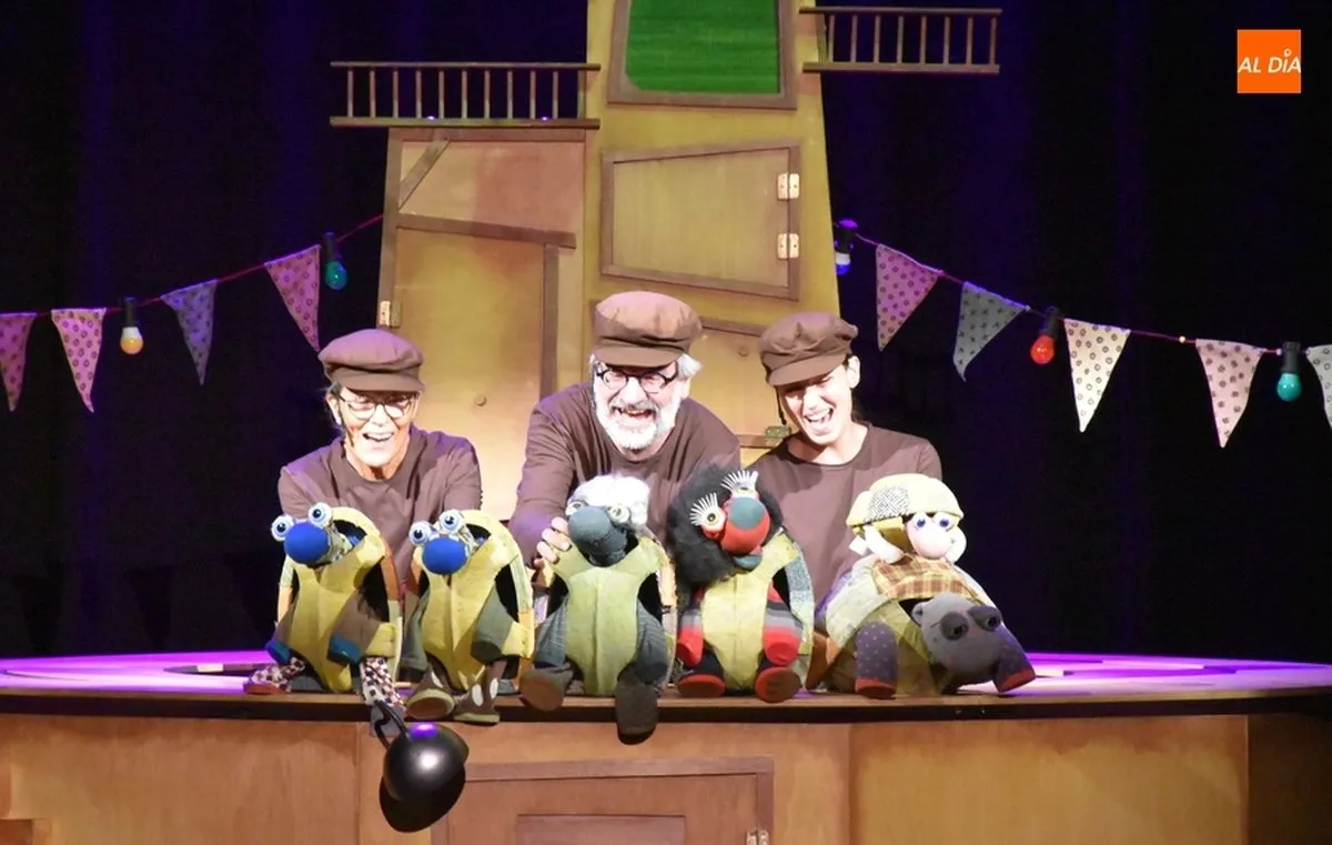 Domingo, 19 de enero   ESCENA - SÉ TORTUGA con la Cía. Xip Xap - Teatro Familiar