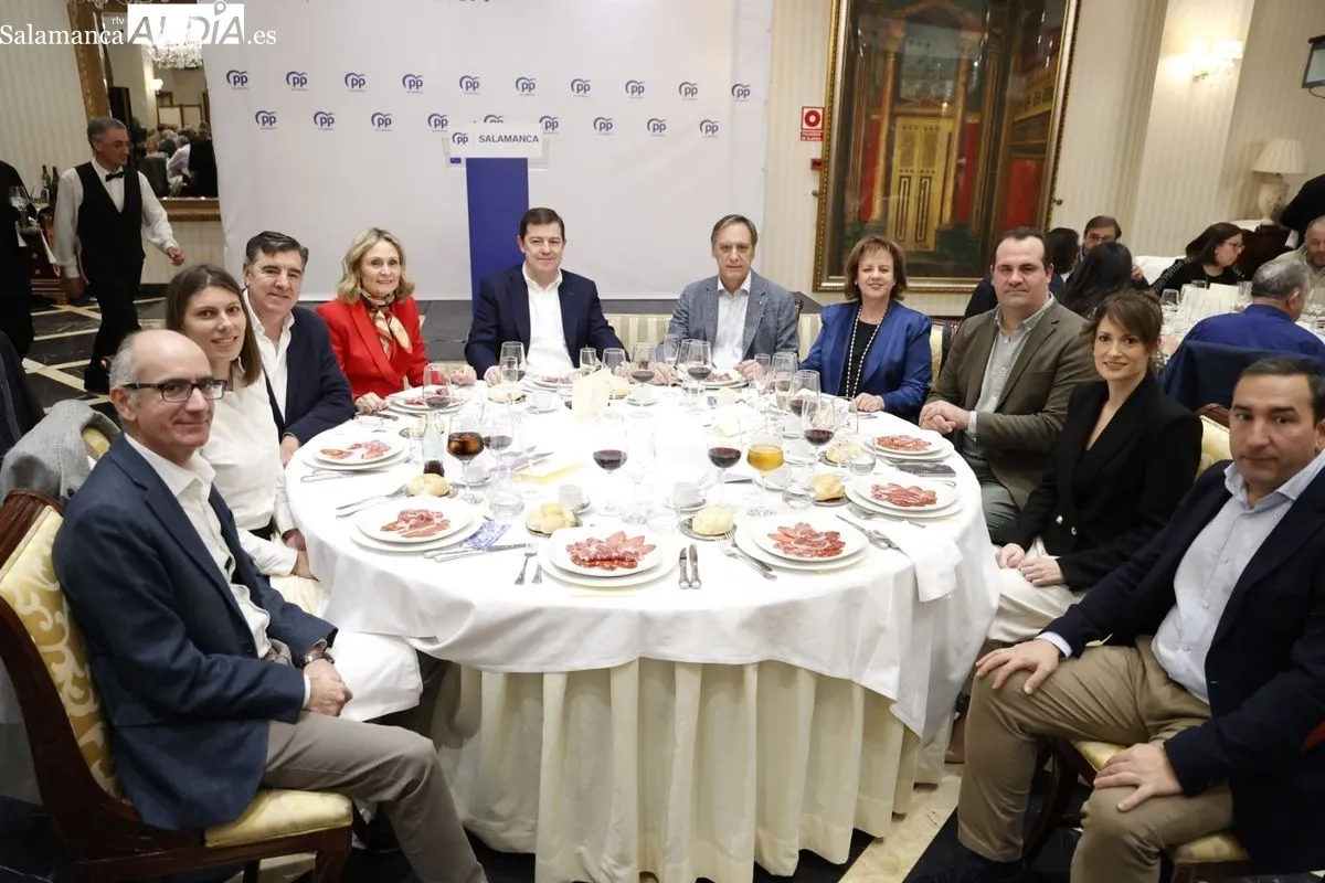 Alfonso Fernández Mañueco en la comida de Navidad del PP de Salamanca | FOTO: David Sañudo  