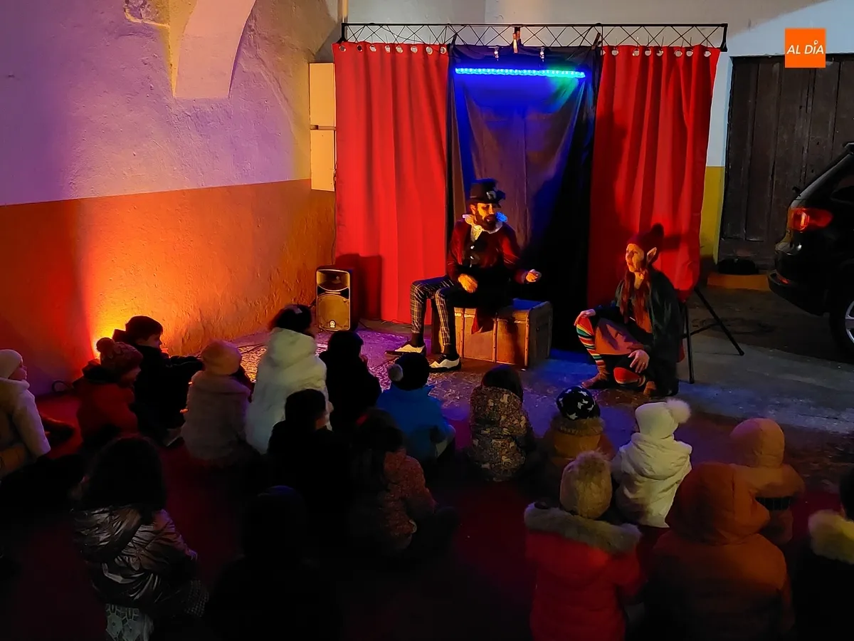 Foto 5 - Un Cuentacuentos de Navidad clausura el 2024 en Ciudad Rodrigo