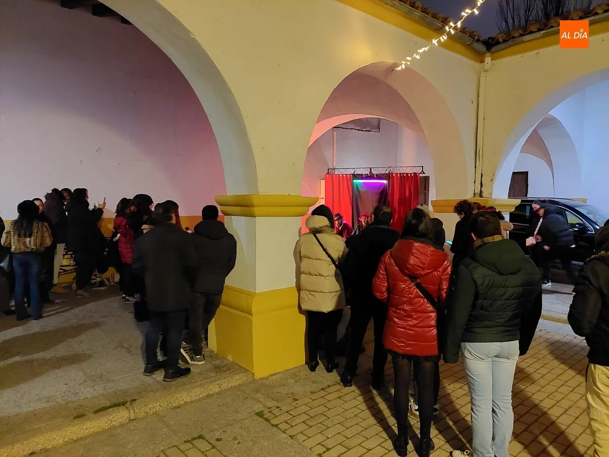 Foto 2 - Un Cuentacuentos de Navidad clausura el 2024 en Ciudad Rodrigo
