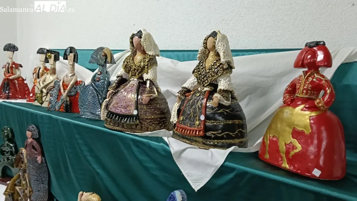 Foto 3 - El hogar del jubilado de Lumbrales acoge una nueva exposici&oacute;n solidaria con el Raid Pandem&oacute;nium