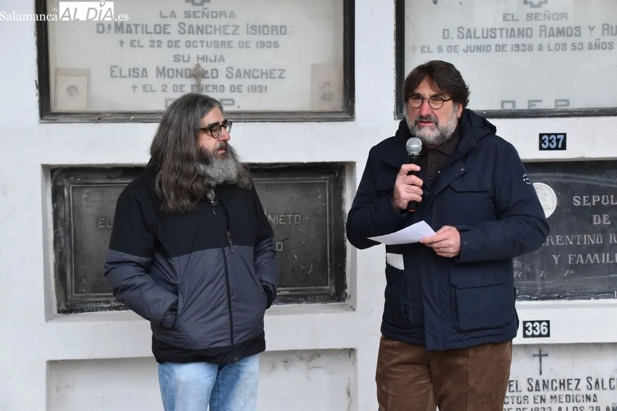 Homenaje a Unamuno en el Cementerio de Salamanca | FOTOS: Vanesa Martins
