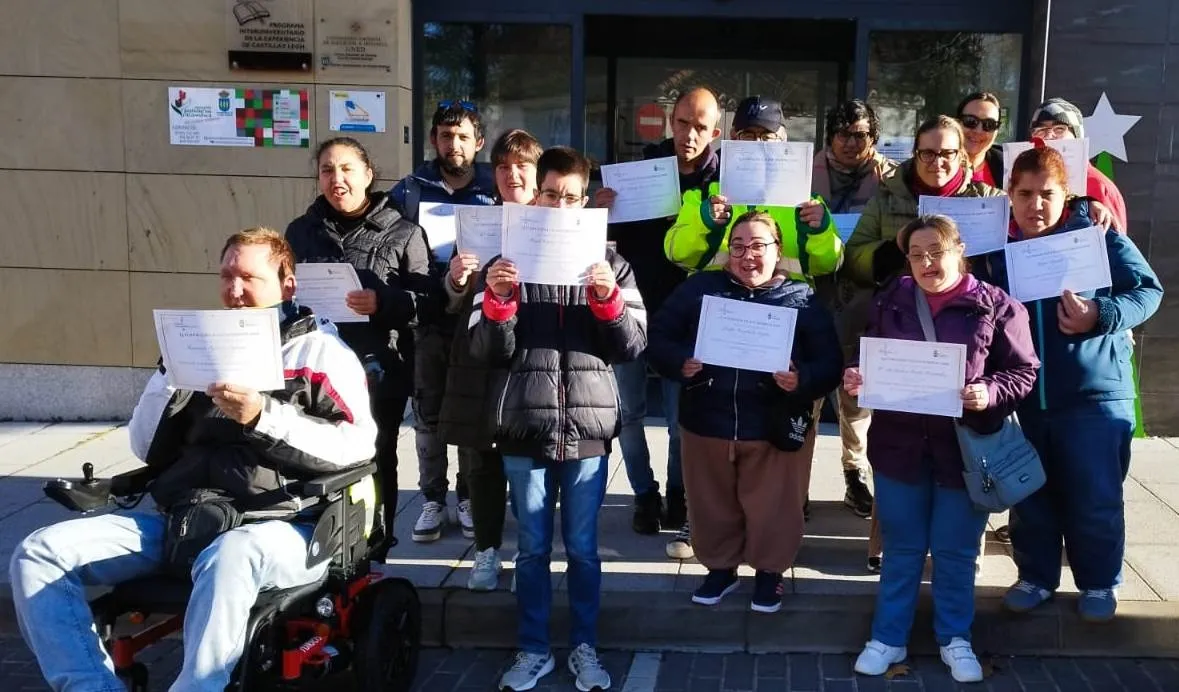 Foto 3 - Concluyen los cursos del Centro de Nuevas Tecnolog&iacute;as, a los que han asistido 71 personas