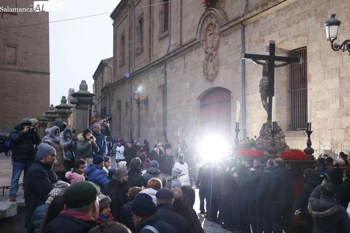 Peregrinación desde La Purísima hacia la Catedral en el inicio del Jubileo 2025 en Salamanca. Fotos: David Sañudo