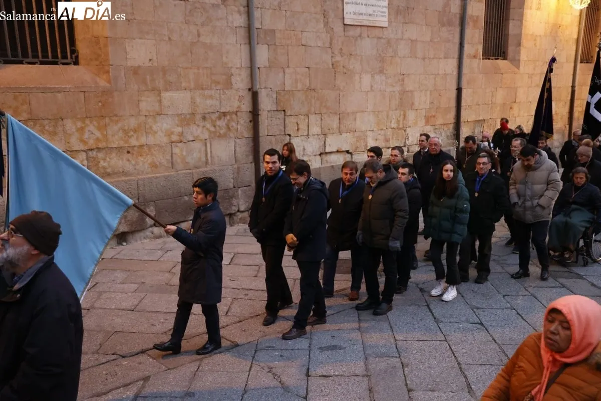 Peregrinación desde La Purísima hacia la Catedral en el inicio del Jubileo 2025 en Salamanca. Fotos: David Sañudo