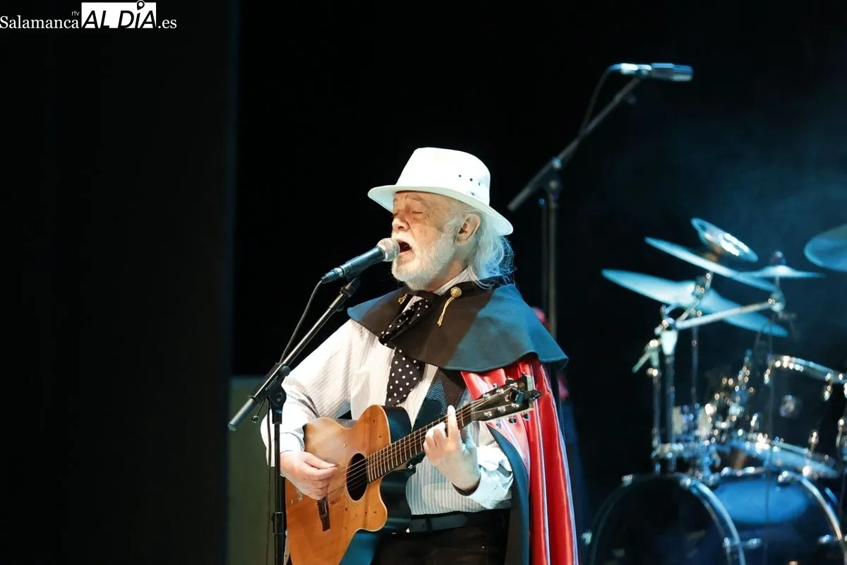 Concierto de Los Brincos en el Palacio de Congresos de Salamanca. Fotos: David Sañudo