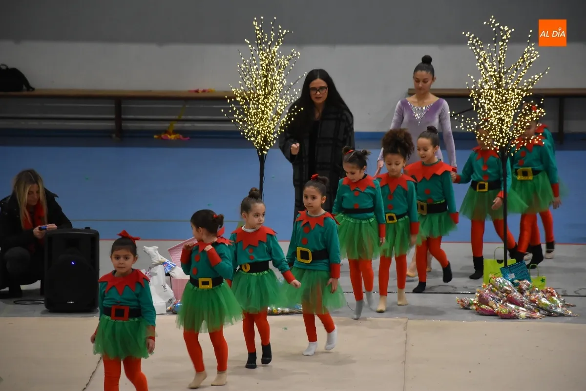 Foto 5 - El Club &Iacute;taca da lo mejor de s&iacute; ante familiares y amigos en su gala de Navidad